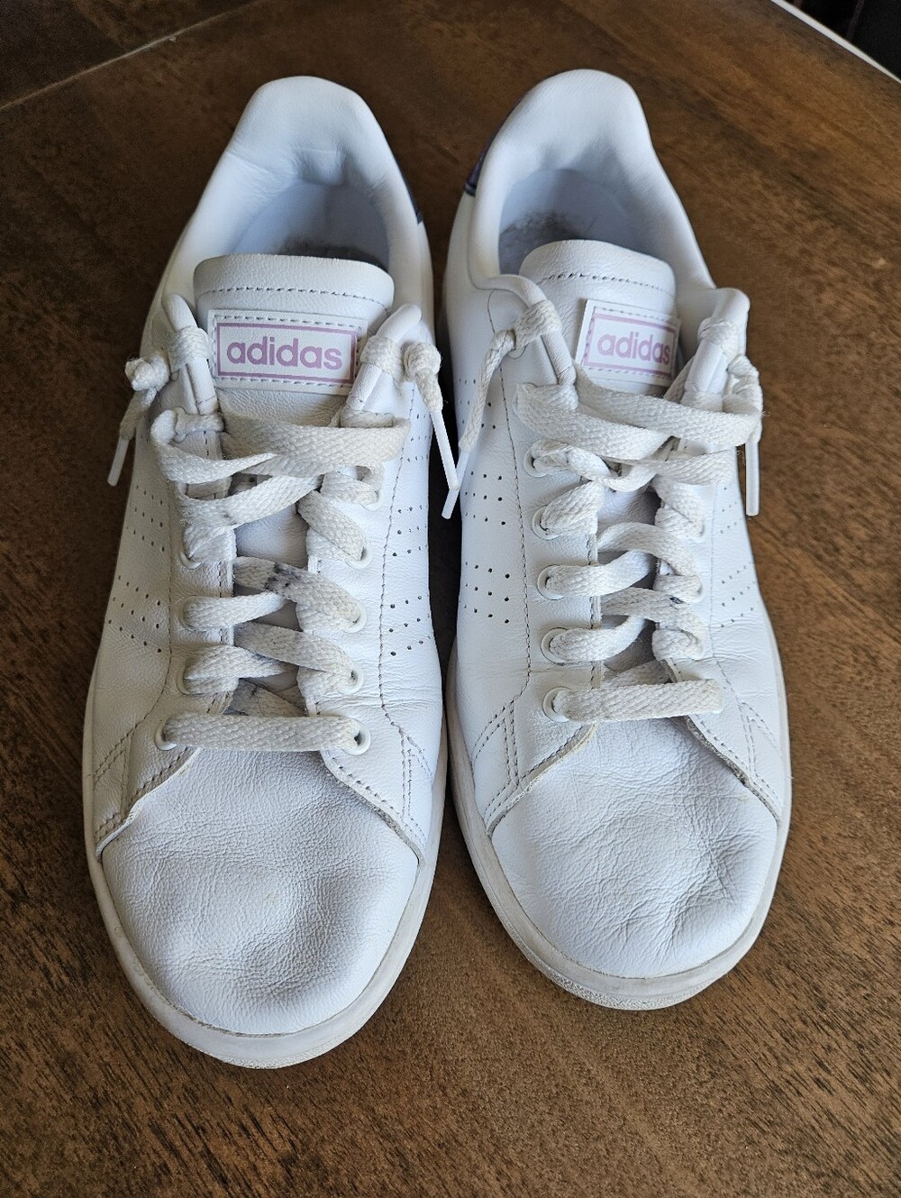 Adidas Advantage Sneakers